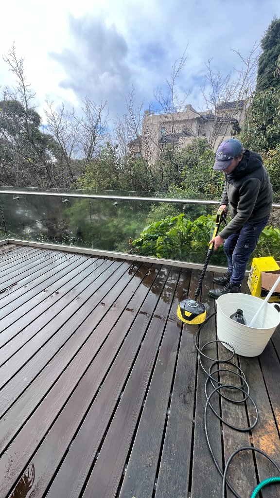 Deck pressure cleaning Earlwood Inner West Sydney