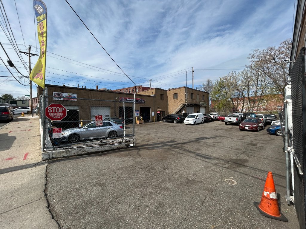 Jayden Auto Repair vehicle entrance
