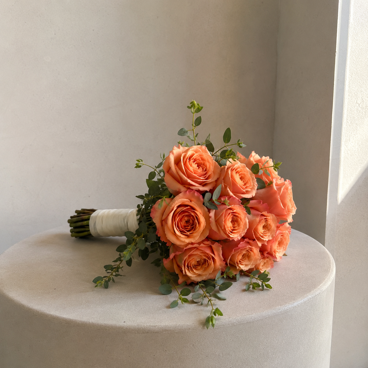 Ramo Coral de Rosas