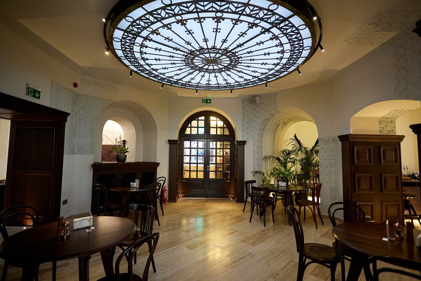 Hanu’ Berarilor Casa Oprea Soare, București