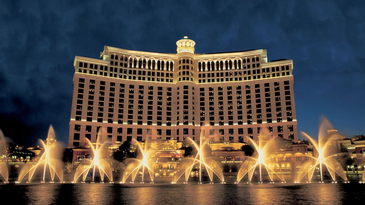 Bellagio fountain show at night — Las Vegas local florist flower delivery | Bud Weismiller Flowers