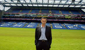 Mourinho unveiled at Stamford Bridge, June 2004