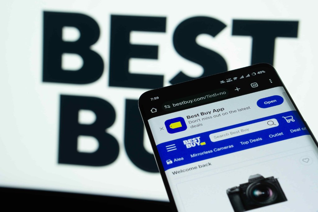 Best Buy app and branding
