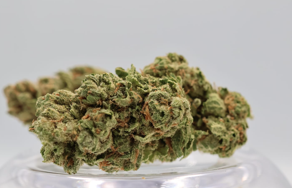 Red Cake Indica Hybrid flower Top Shelf