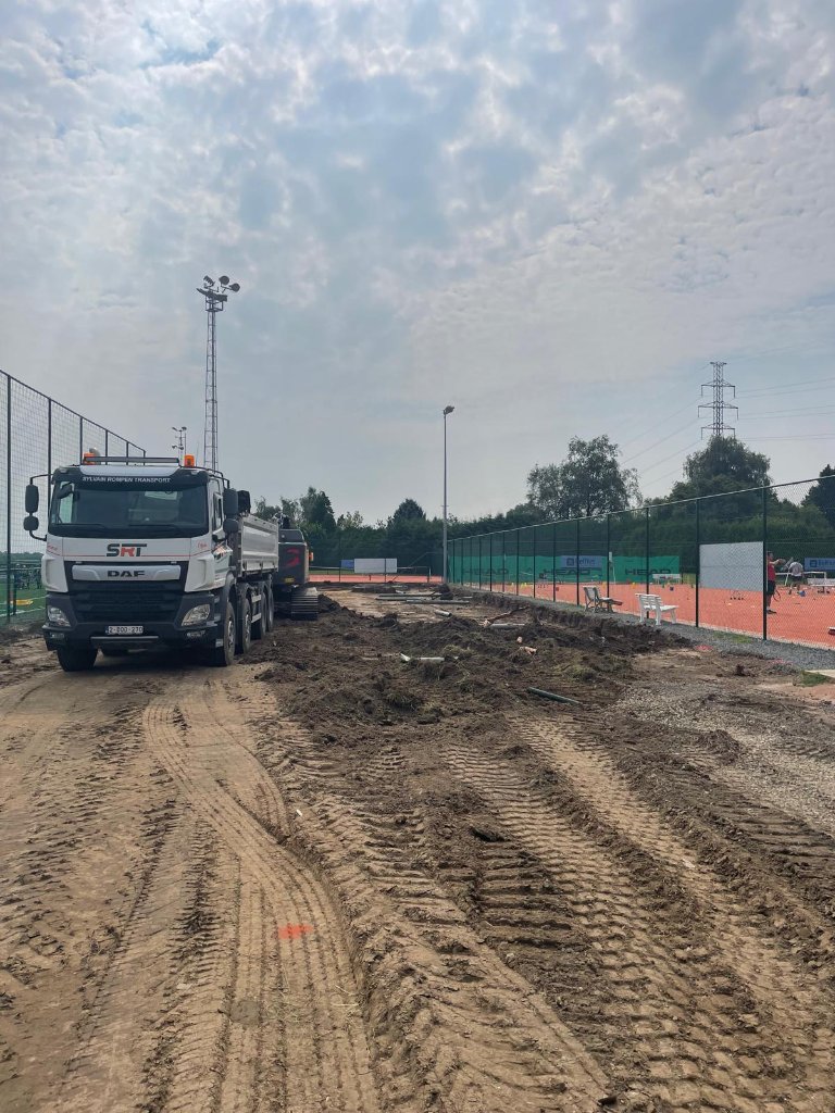 SRT terrassement terrain tennis
