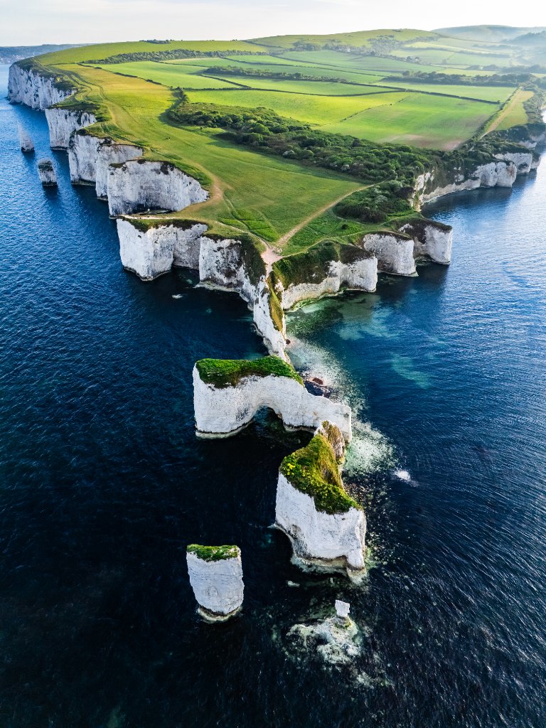 Old Harry Rocks & Corfe Castle Adventure - Guided Minibus Excursion From Southampton