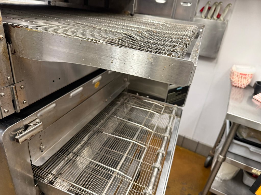 Clean conveyor belts and interior — fully degreased
