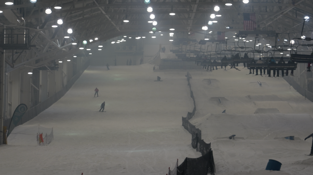 BigSNOW indoor ski facility