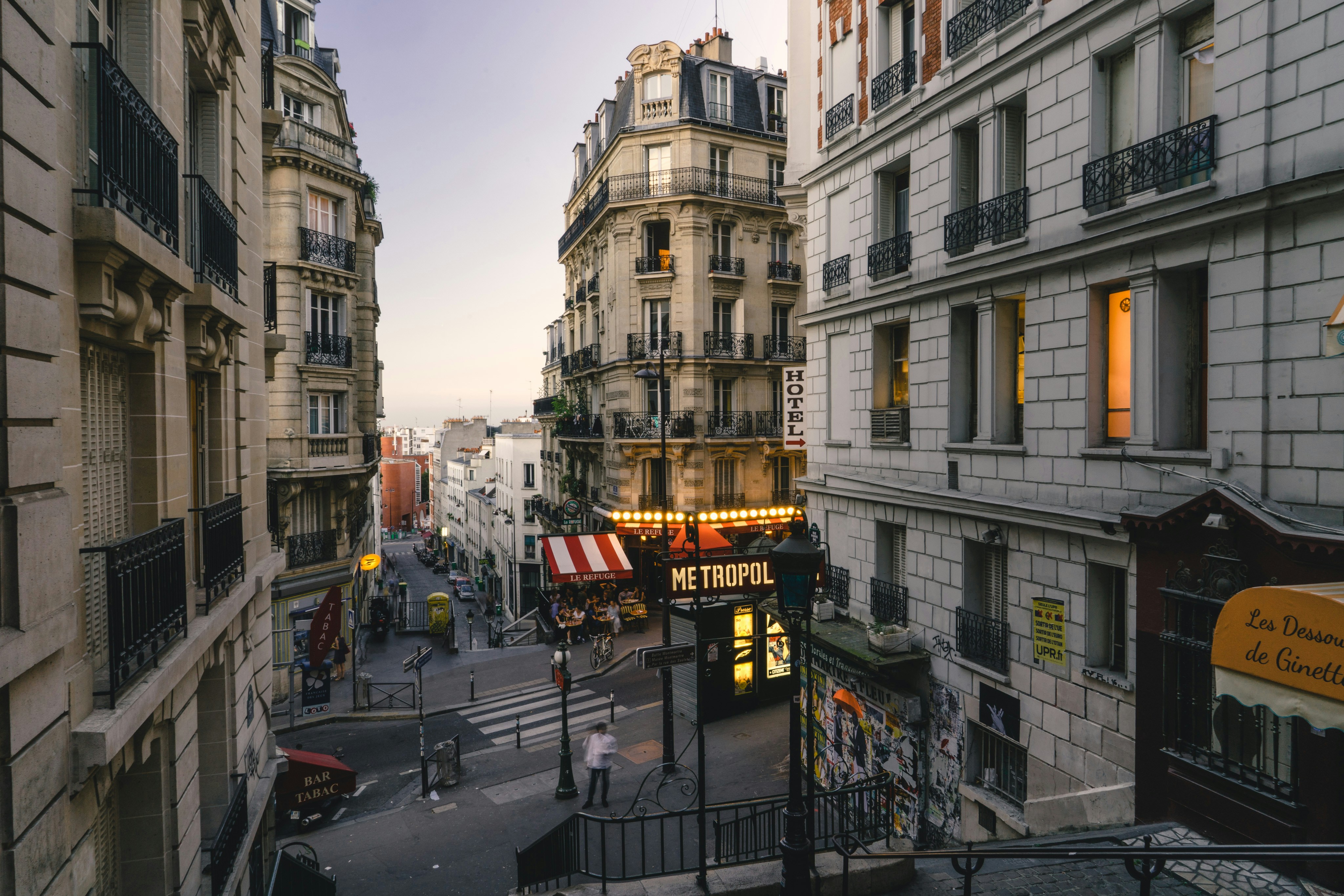 Bail Société à Paris : le guide complet du propriétaire en 2026