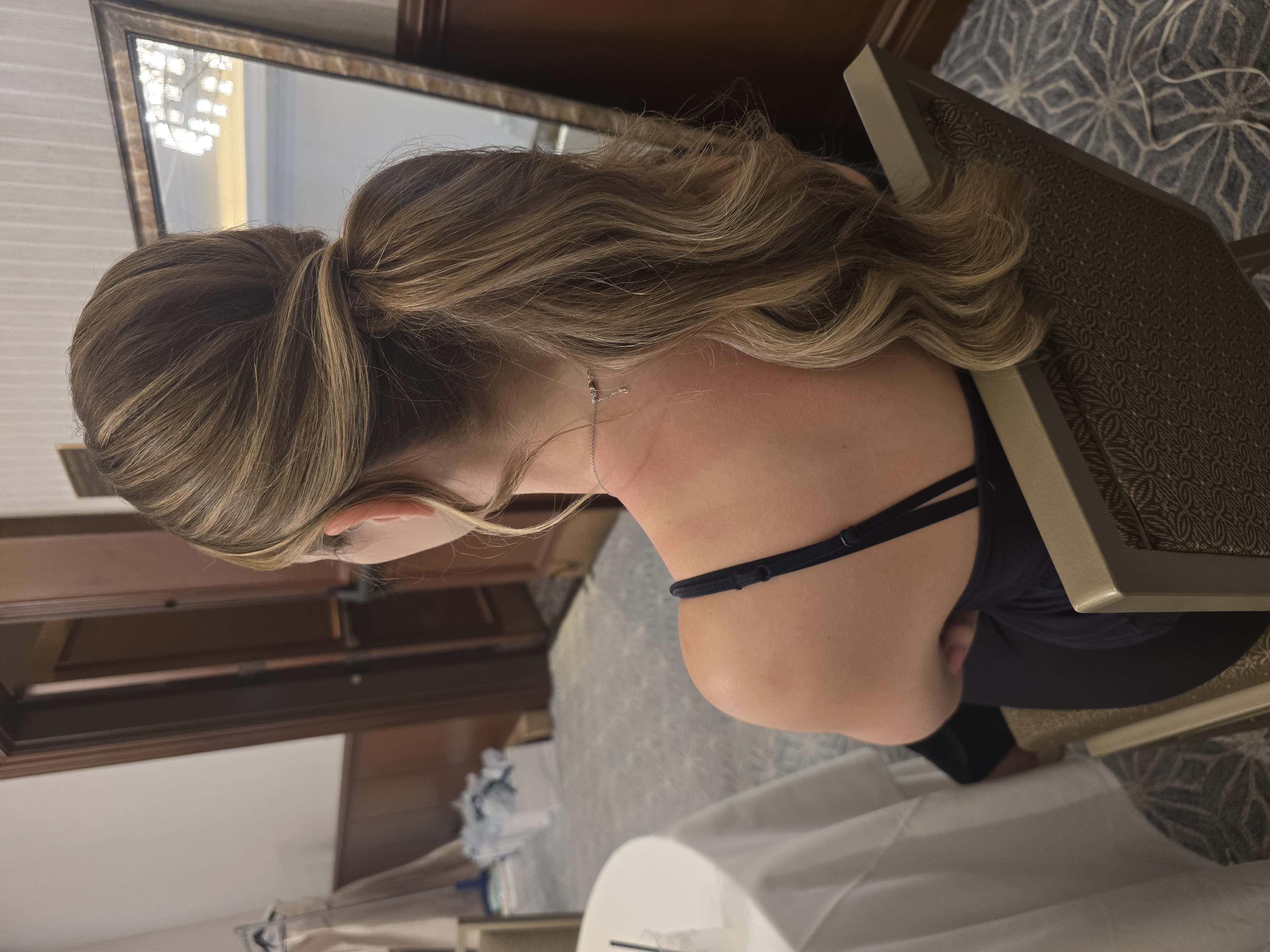 Half-up half-down waves with loose tendrils