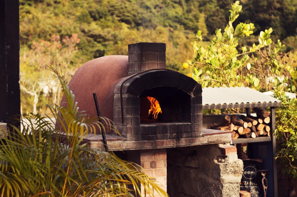 Fresh woodfire pizza