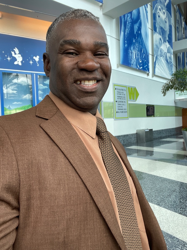 Guevenel Jean — Leadership in the Field