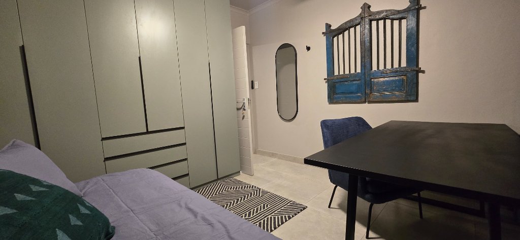 Bedroom & Study — Cupboard Space