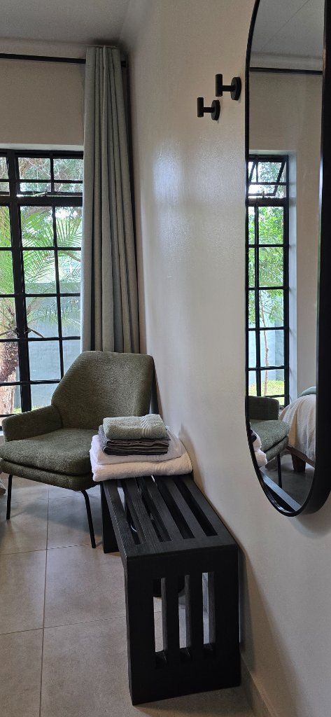 Main Bedroom — Overview