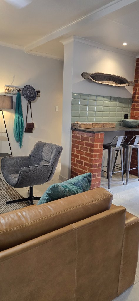 Open-Plan Living & Dining