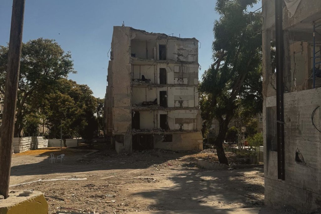 Arad, after a ballistic-missile strike.