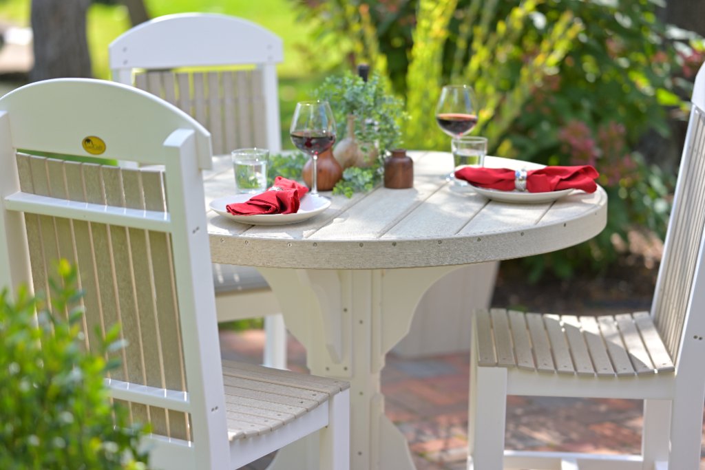 Dining & Bar Seating