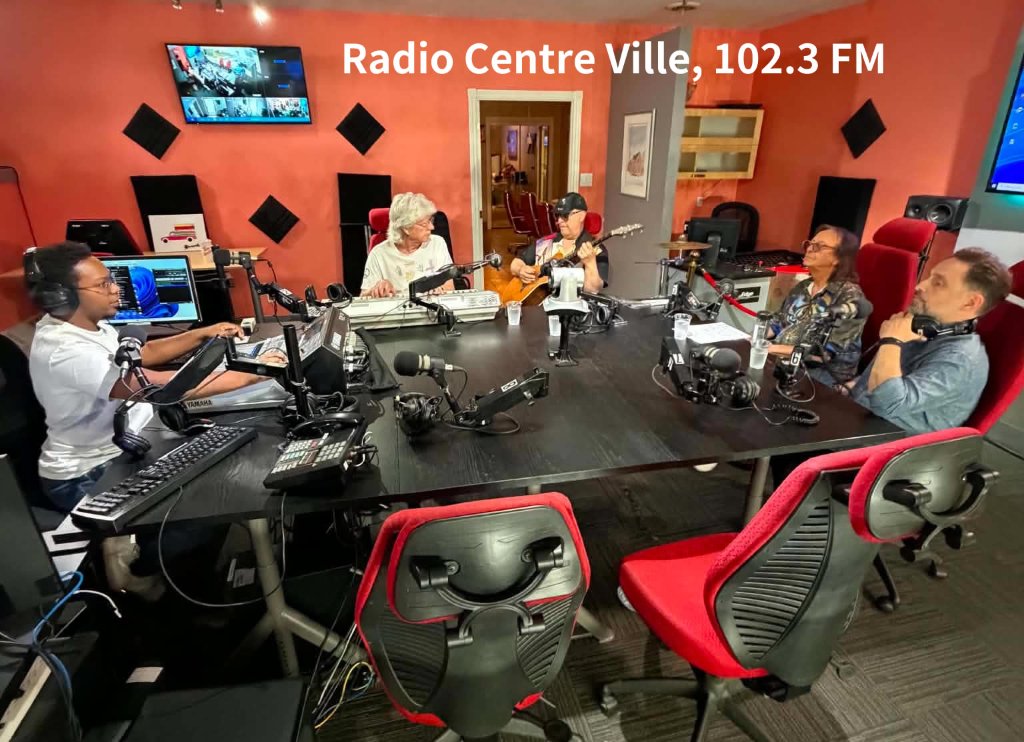 Persuasion live - Radio Centre Ville studio photo