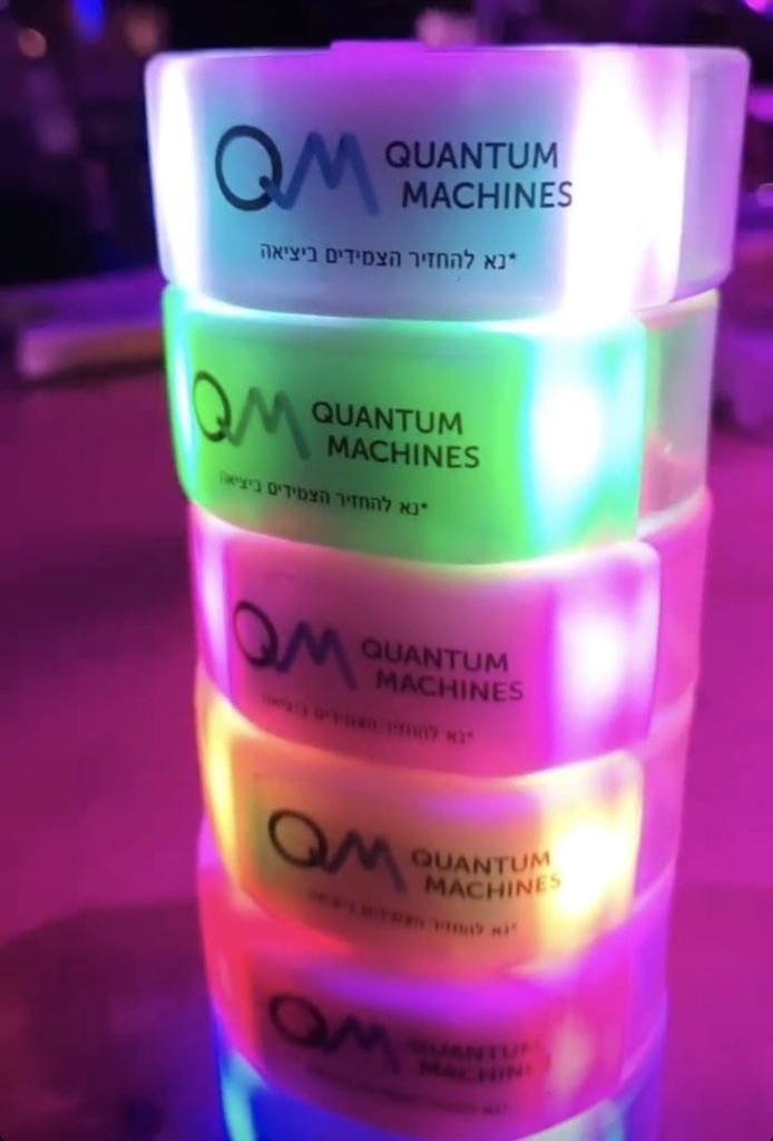 צמידי Quantum Machines