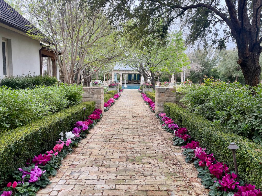 Estate Homeowners