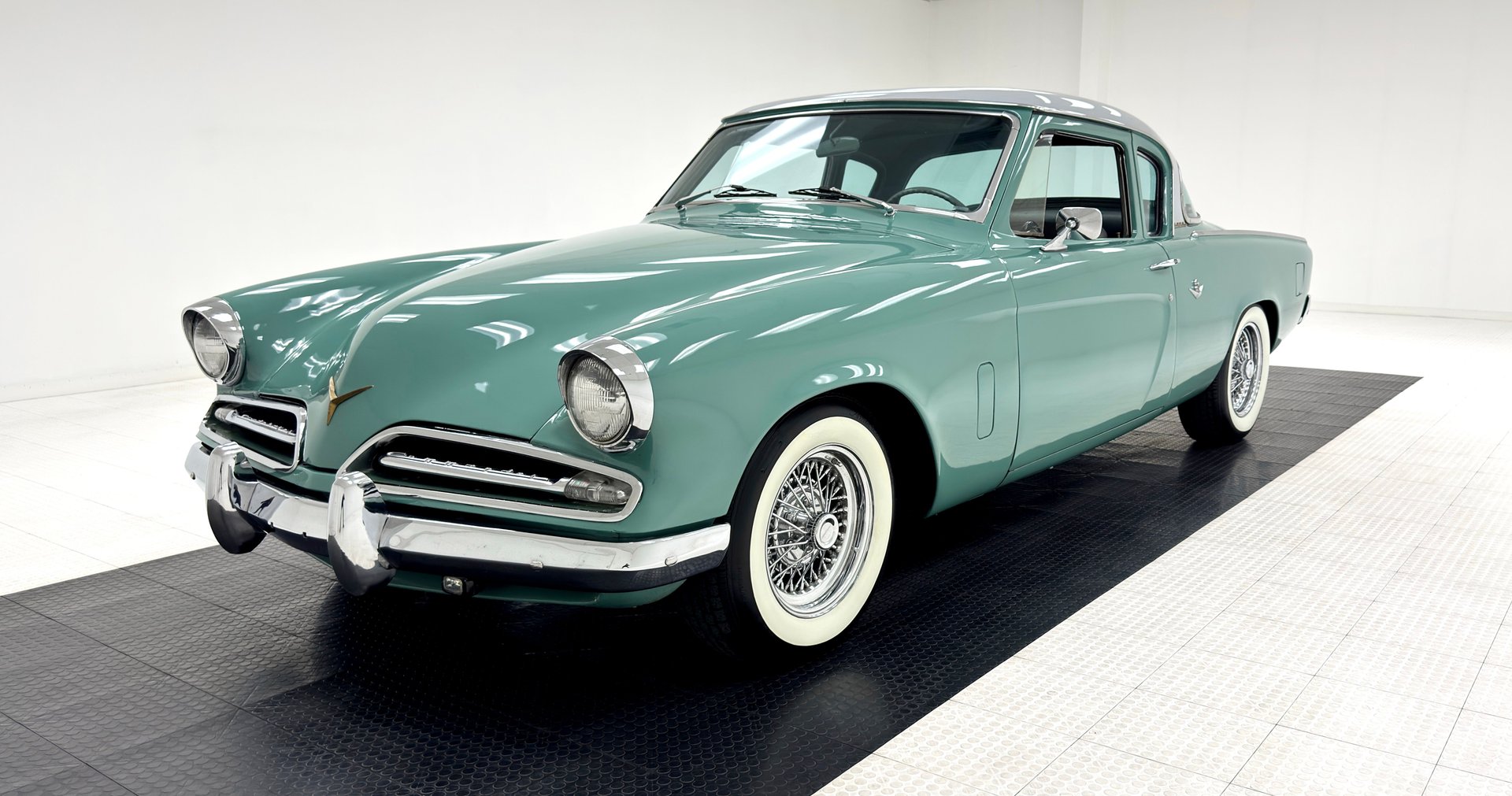 Classic Car Culture in Long Beach: Shows, Meets, and Resources