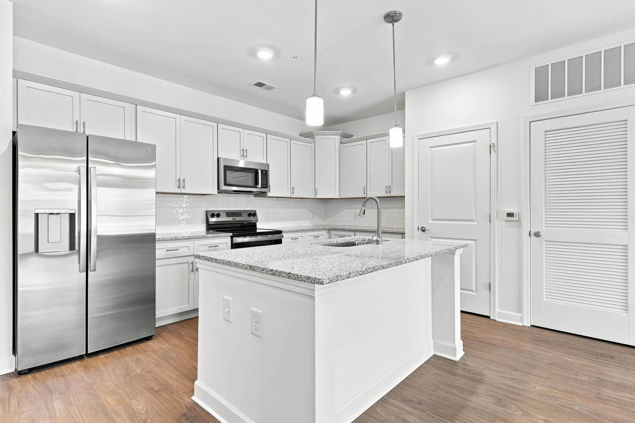 Spacious kitchen island and appliances