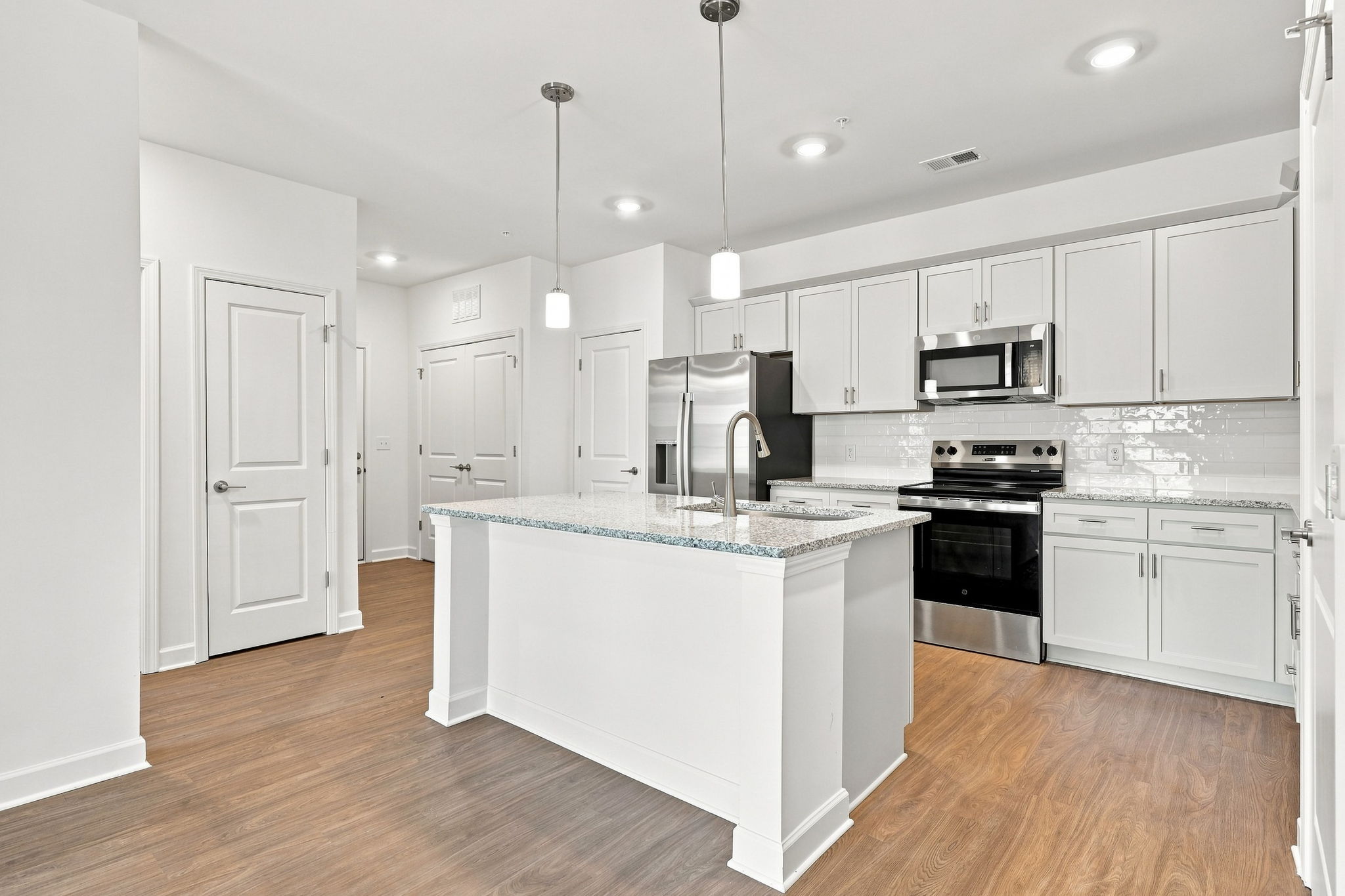 Bright kitchen with large island