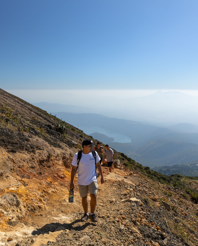 Santa Ana — Abstieg mit Blick