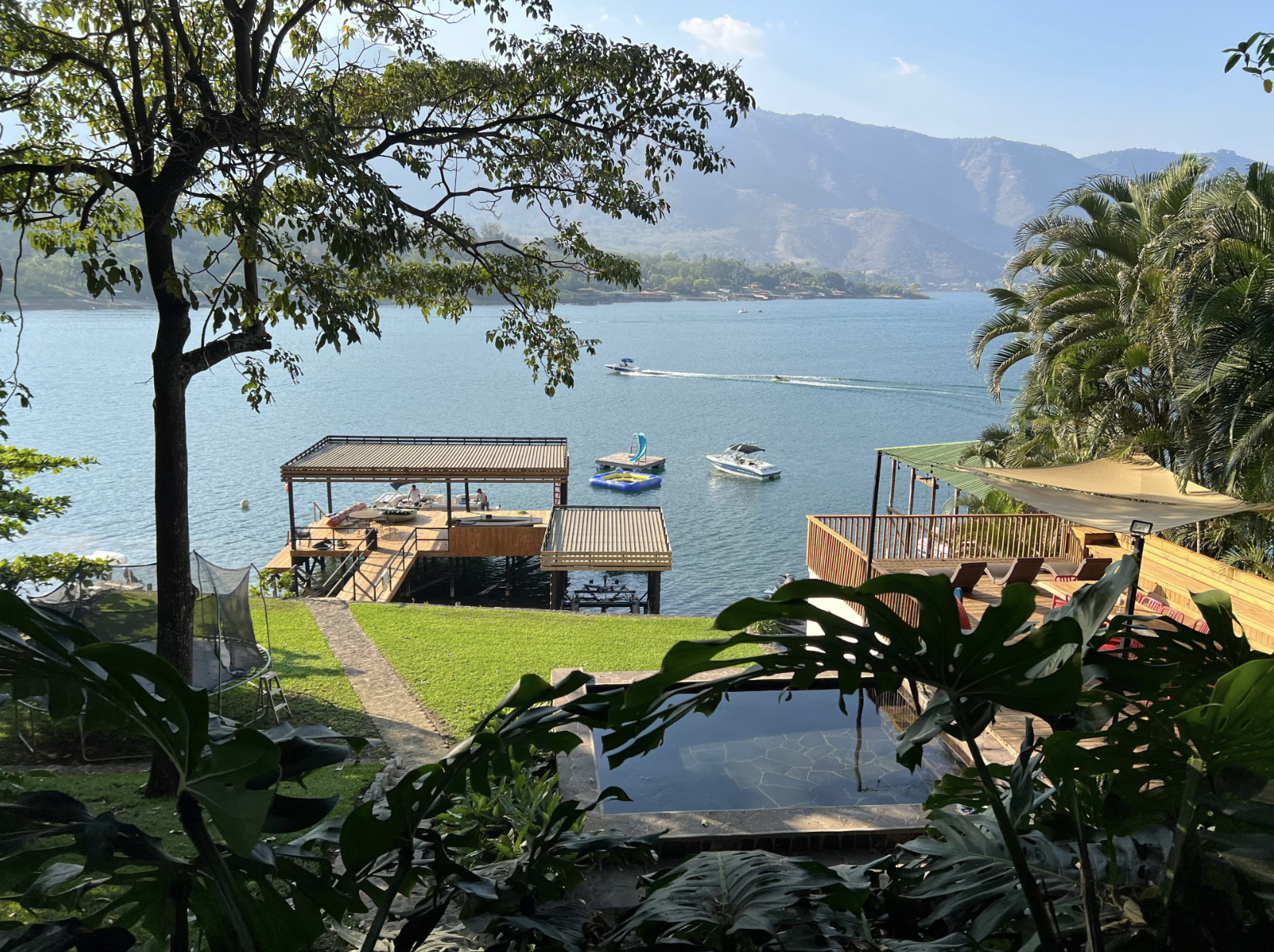 Isla Teopan Lago de Coatepeque
