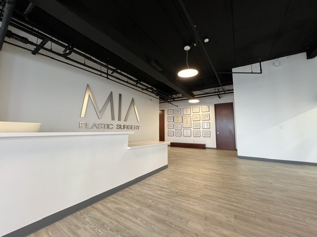 MIA Plastic Surgery reception desk