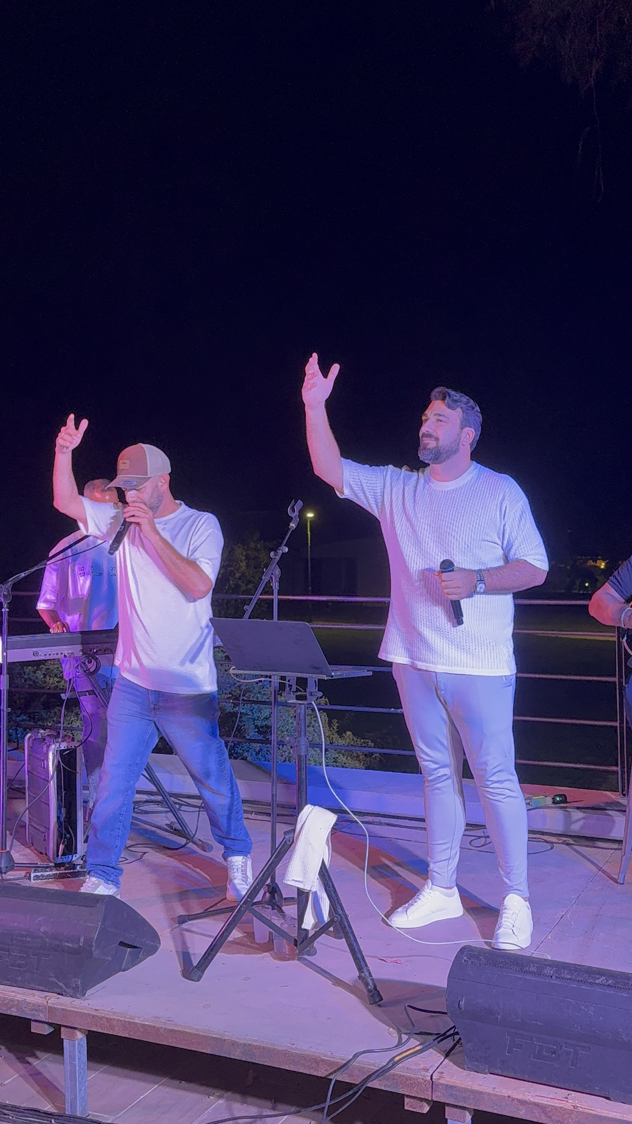 Yassas live