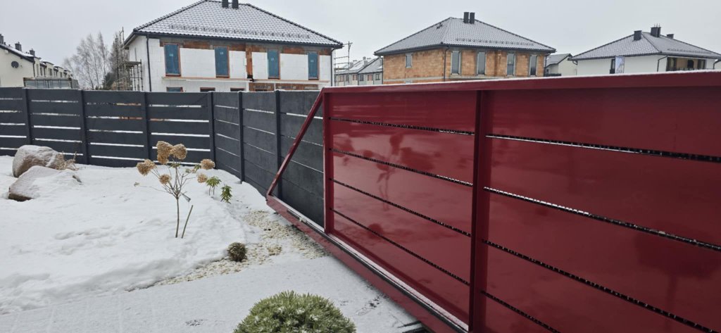 Brama aluminiowa przesuwna z automatyką – Bramy Bilski cała Polska