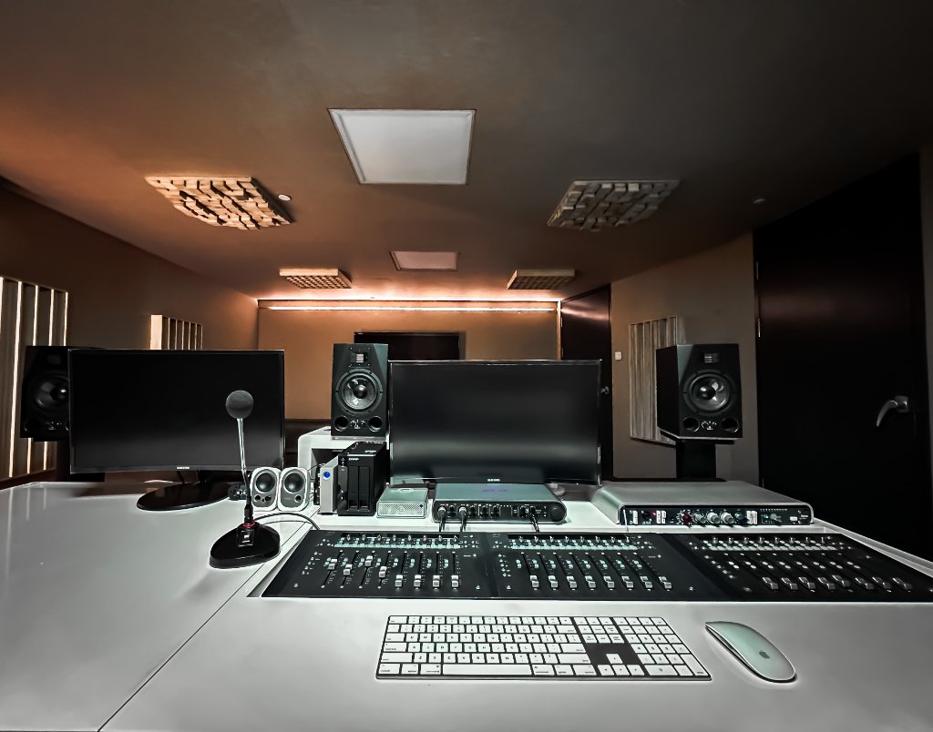 Studio 1