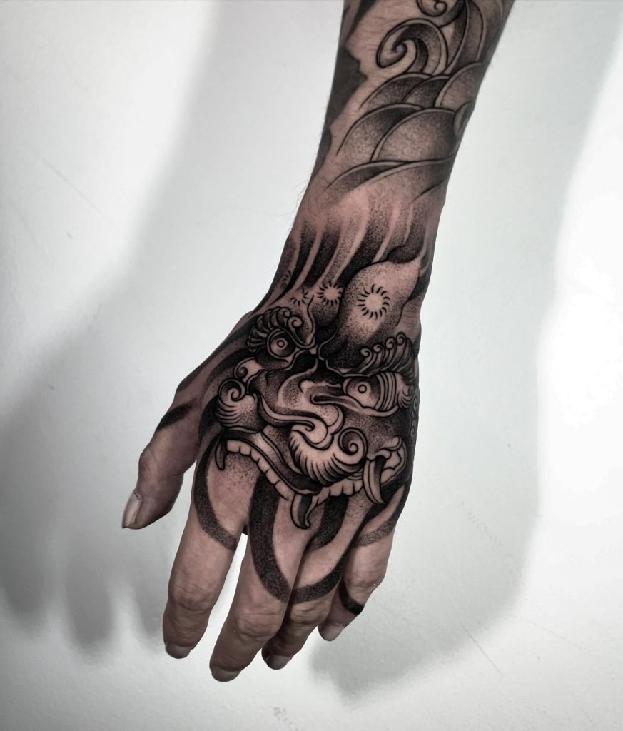 Foo dog en mano