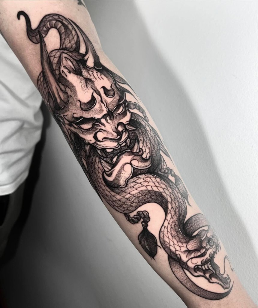 Hannya y serpiente