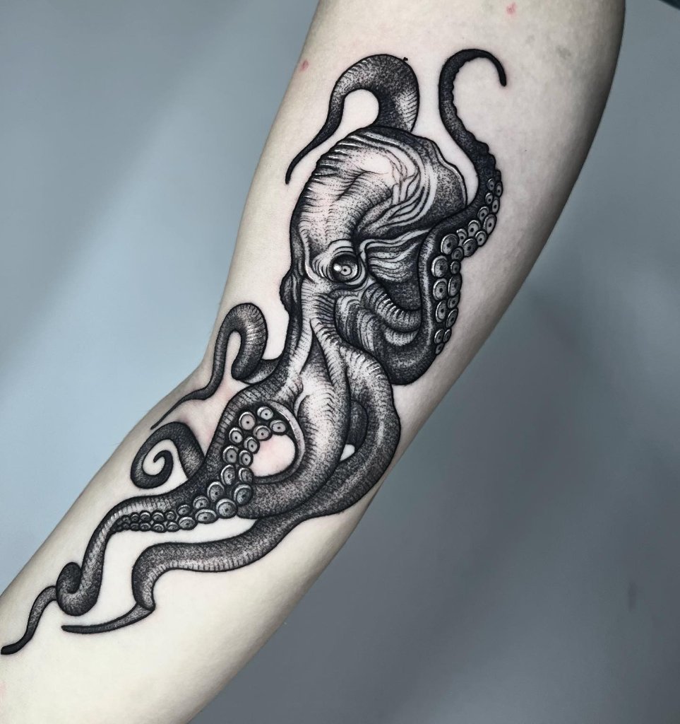 Pulpo en dotwork