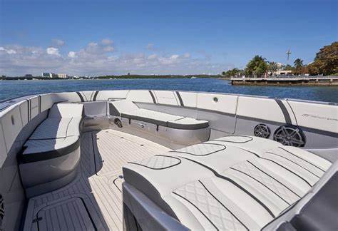 42' Luxury Performance Vessel