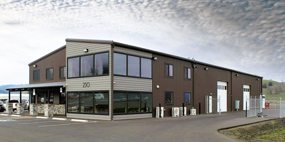 Industrial flex building with office frontage and secured yard
