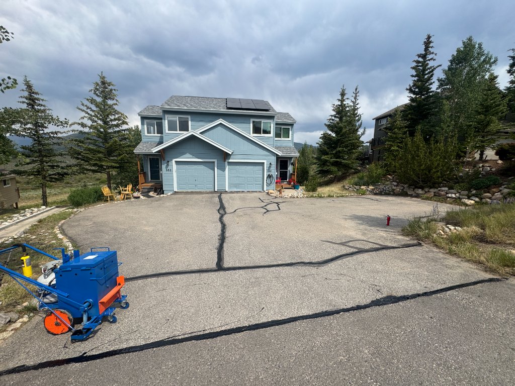 Meadow Wood Townhomes — Crackseal — photo 3