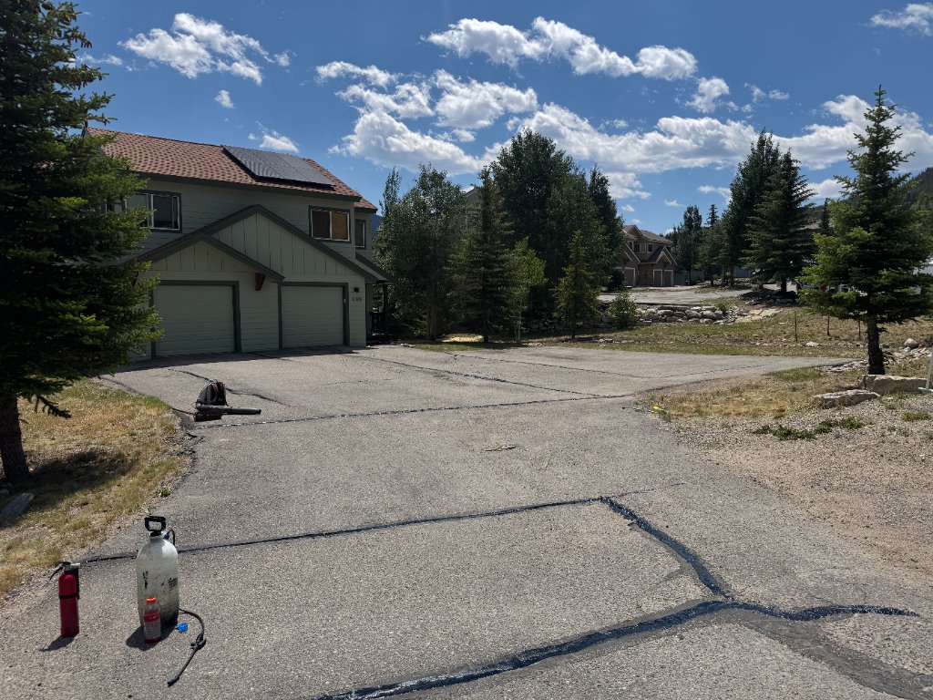 Meadow Wood Townhomes — Crackseal — photo 1