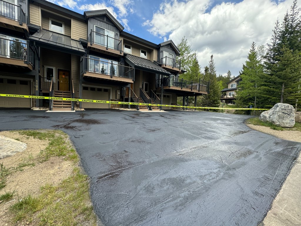 River Park Condos — Total Asphalt Maintenance — photo 4