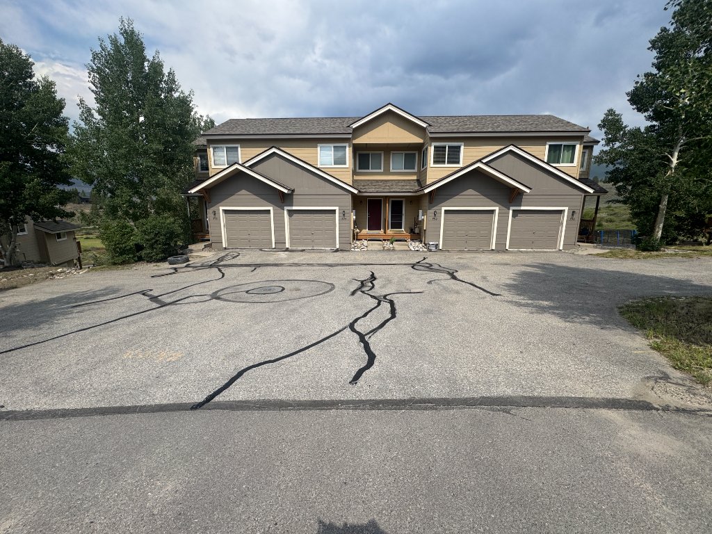 Meadow Wood Townhomes — Crackseal — photo 4