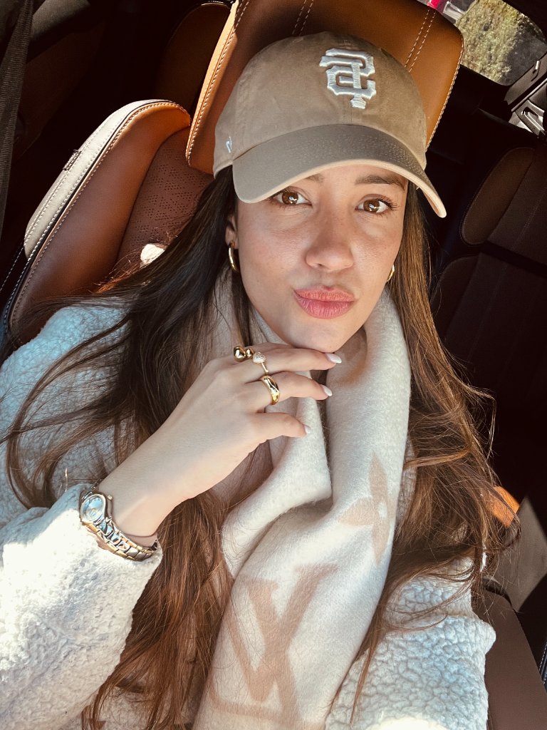 Stefania Leão, content creator and digital storyteller