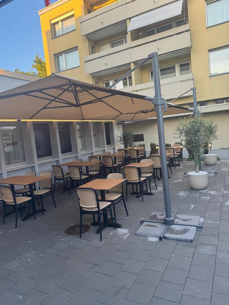 Hintere Terrasse Übersicht