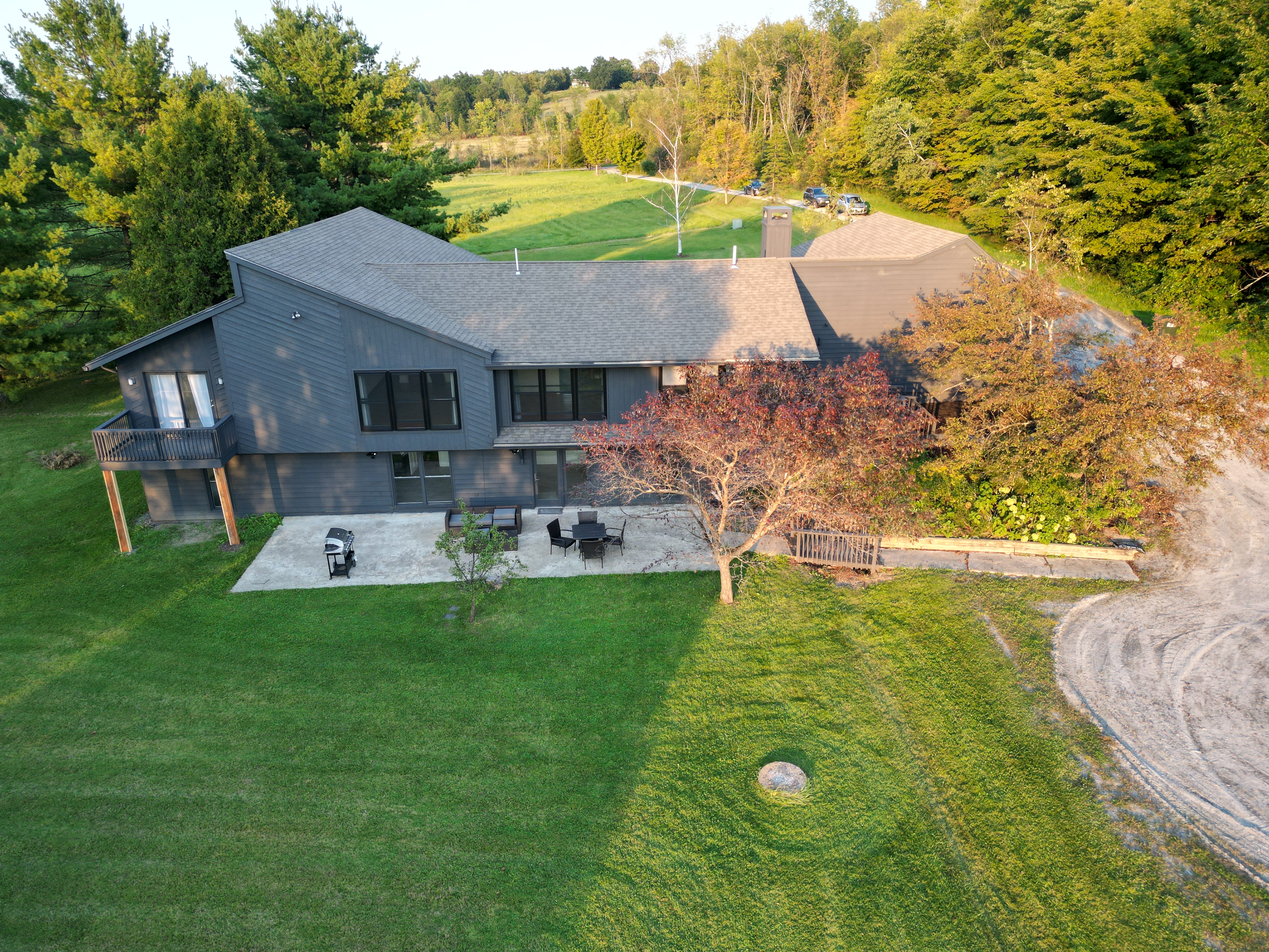 Exterior & Landscaping