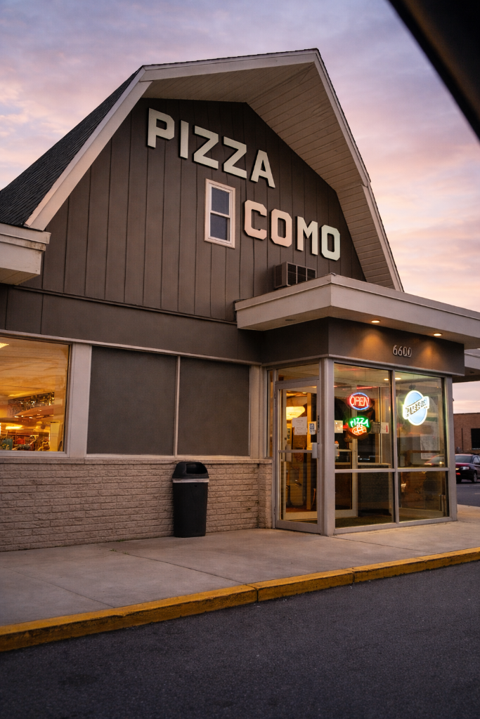 Pizza Como storefront