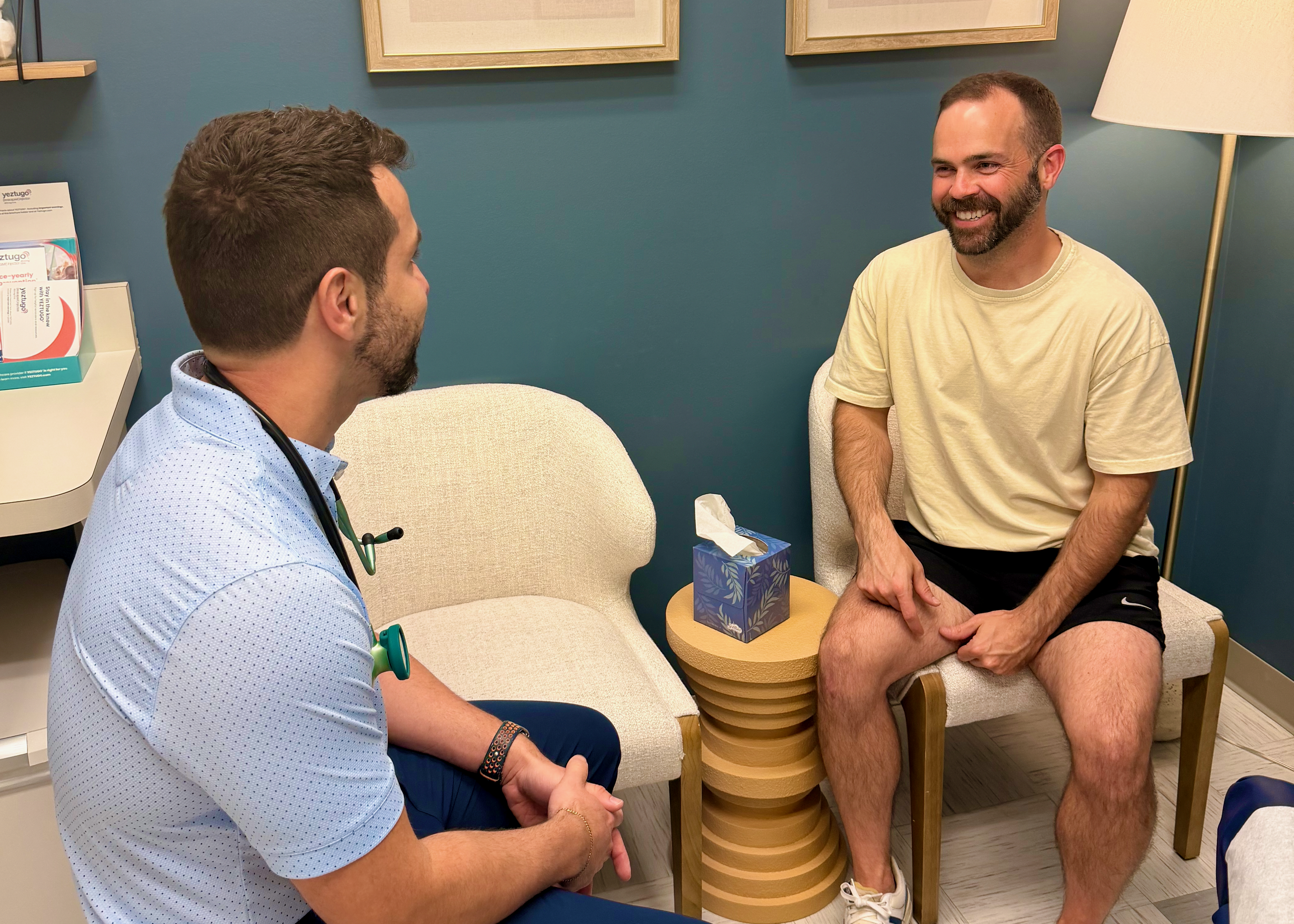 Dr. Venis in consultation with a patient at INcircle Health
