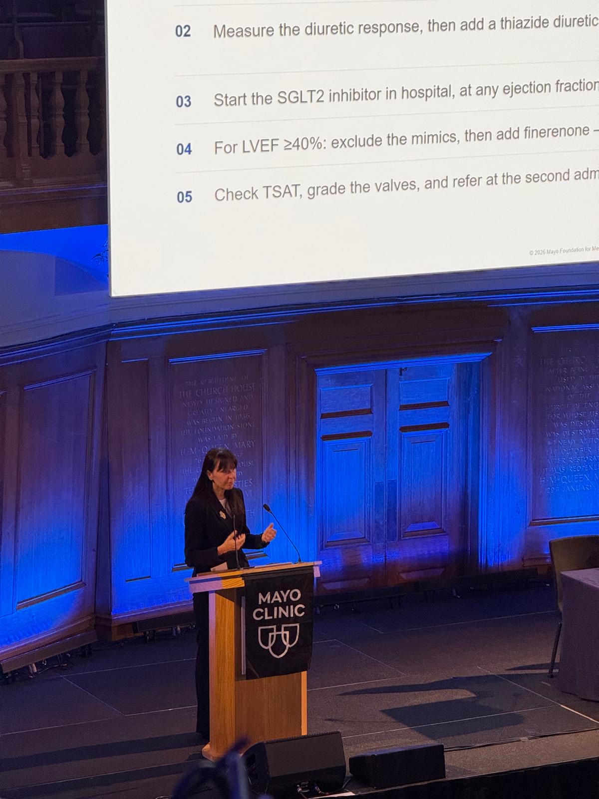 Dr Gosia Wamil presenting on heart failure management at the Mayo Clinic conference