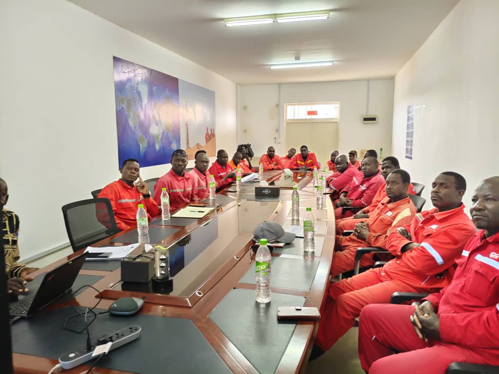 Session plénière — équipe de stagiaires pétroliers