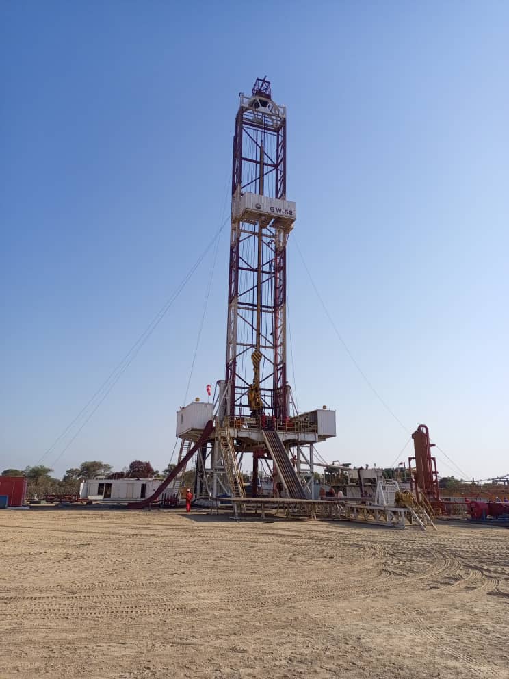 Forage pétrolier — site de formation terrain
